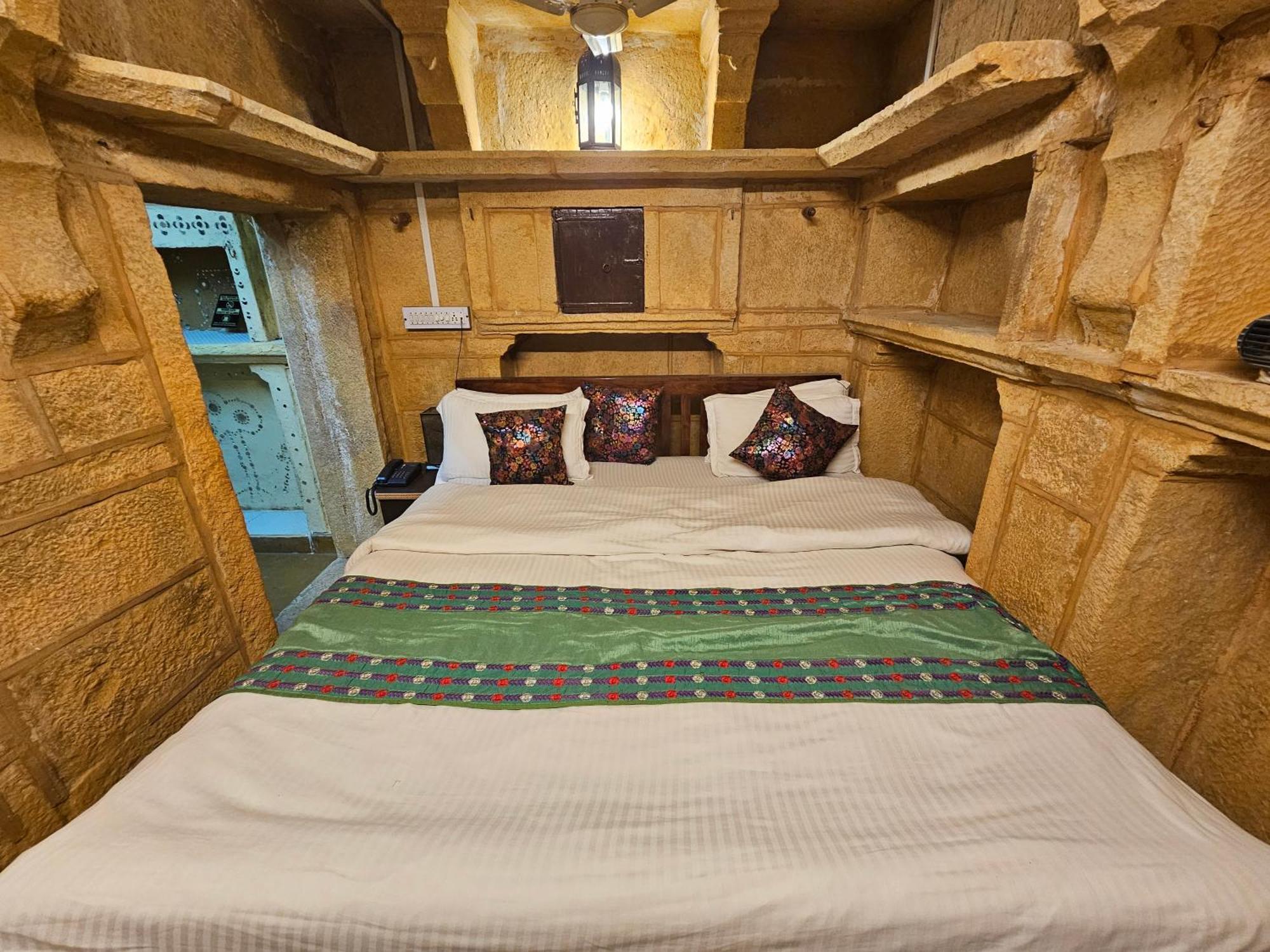 Desert Haveli Guest House Jaisalmer Ruang foto